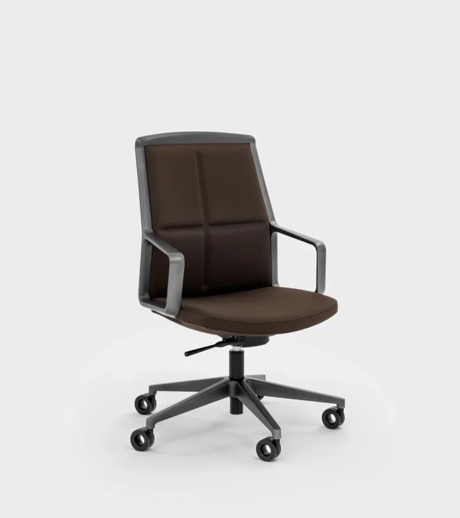 poltrona direzionale adele 1365x1536